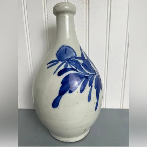 Authentic 19th Century Meiji Era Antique Blue & White Japanese Sake Bottle | EUC - Picture 4 of 7